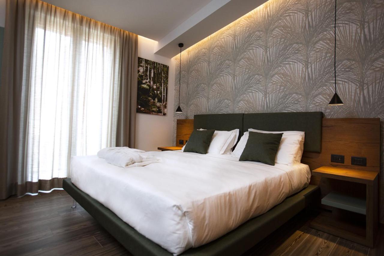 Donna VI Hotel Geraci Siculo Exterior photo